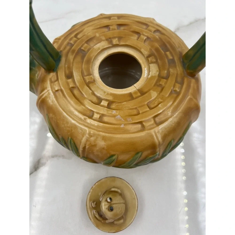 VTG Majolica Ceramic Teapot Bamboo Handle Frog Finial Yellow Green Decor